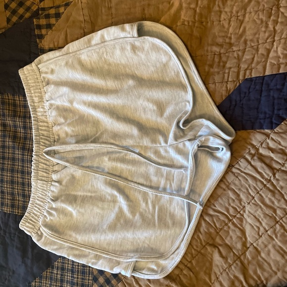 3 bundle high waisted shein shorts - Picture 6 of 6